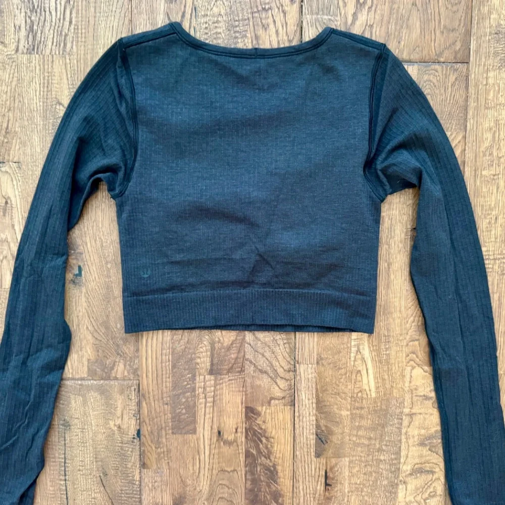 Lululemon Ebb To‎ Street Black Long Sleeve Ribbed Padded Top Size 4 W3DZNS L